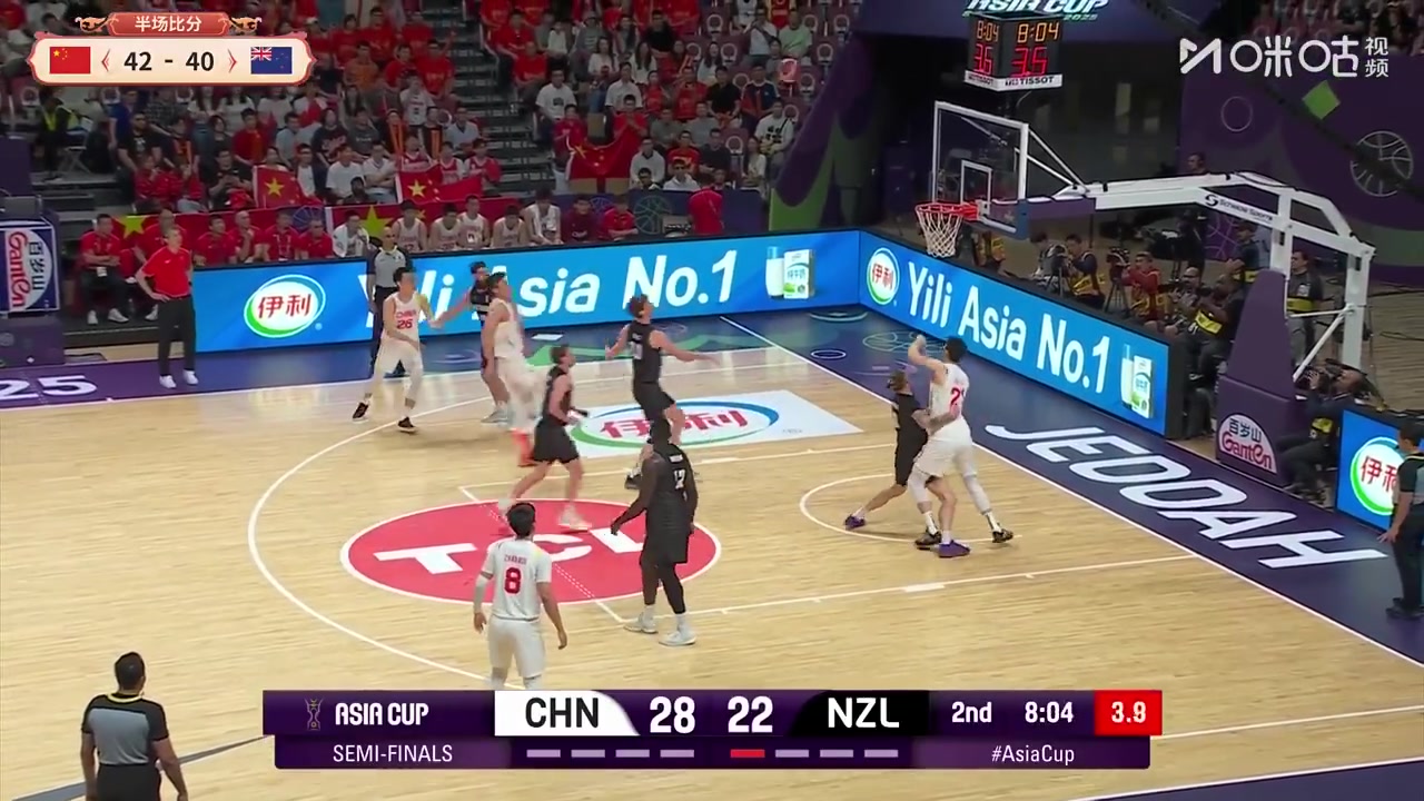 manbetx万博体育-周琦：中国男篮破联防时4个人离得太近了 没有把空间拉开