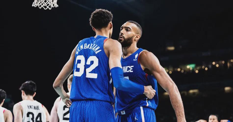 manbetx万博-再次进化!文班亚马增重10磅!5年3.26亿顶薪来了