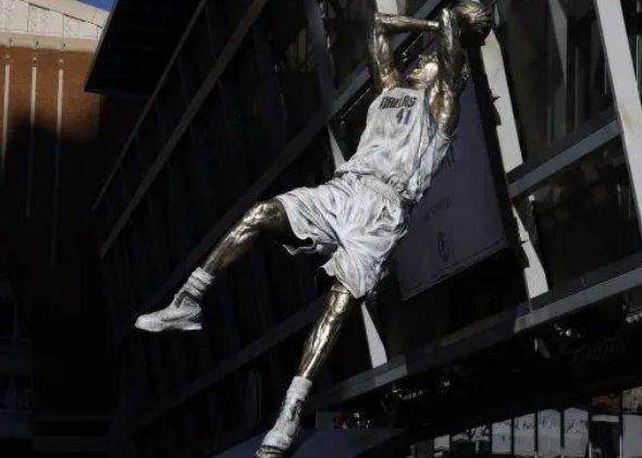 【早报】英超归来，利物浦5000万镑截胡加克波！